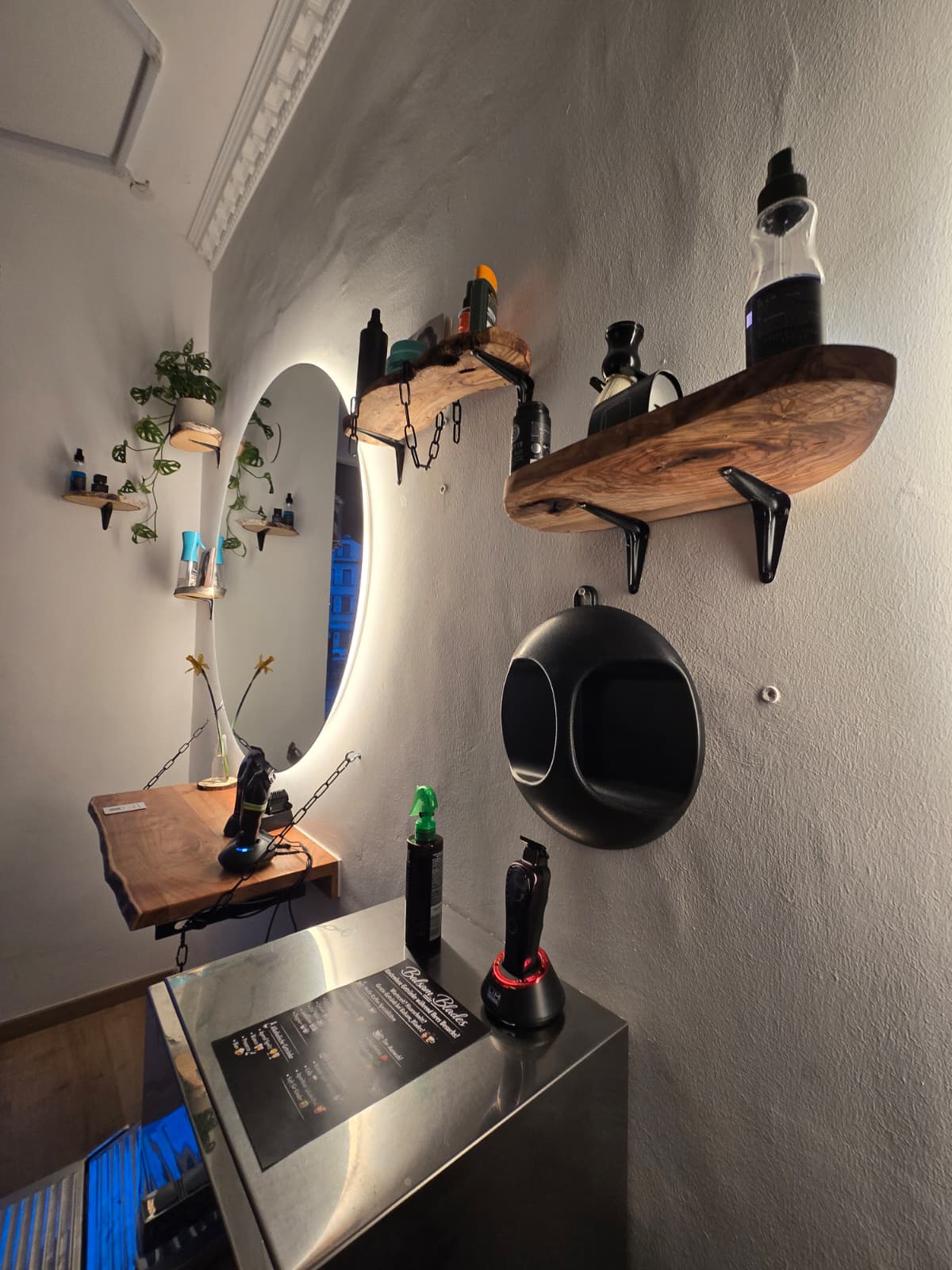 Balsam Blades Salon-Plätze